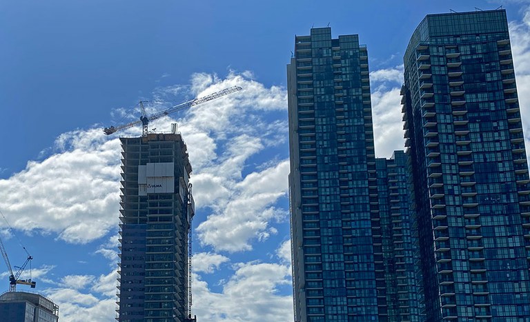 Alto rendimiento y seguridad en la Torre Wesley, Mississauga, Canada