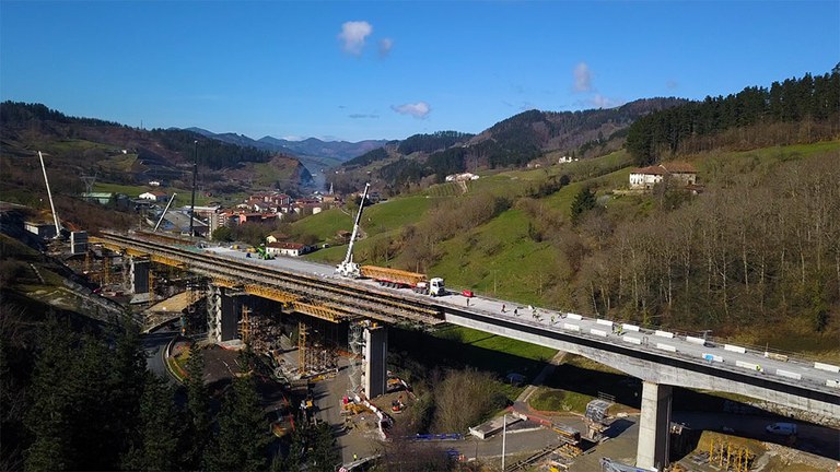 Viaducto Antzuola, España