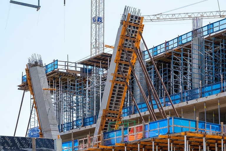 Eficiencia con sistemas ULMA en la remodelación del hospital Royal Columbian