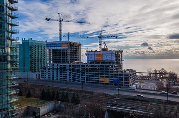 El encofrado HWS garantiza la seguridad en la construcción del complejo Mirabella, Canadá