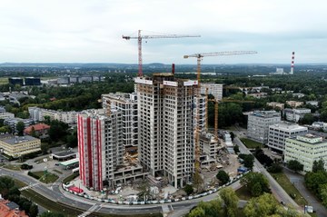 Construcción en altura en Katowice: tecnología de encofrado en rascacielos
