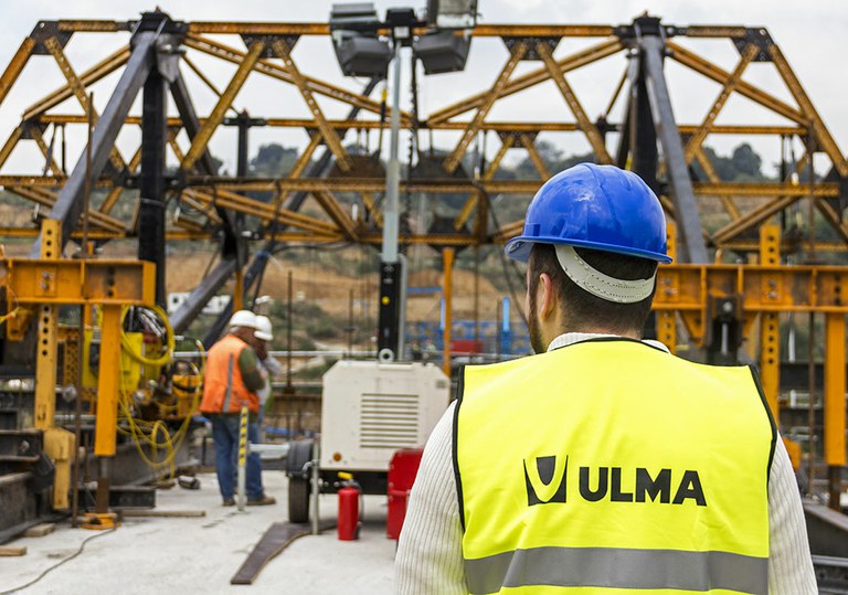 Múltiples aplicaciones del Sistema MK en el Viaducto Interlomas, México