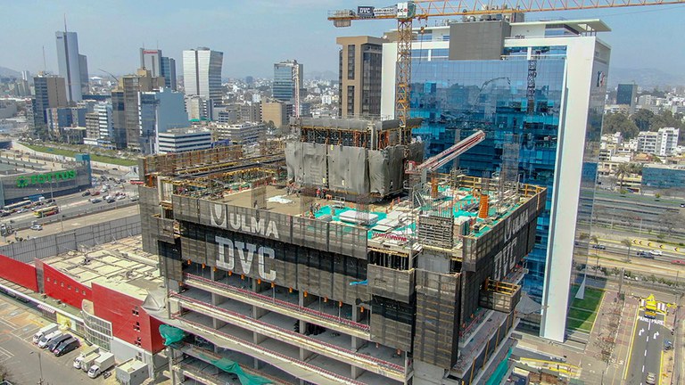 Nueva torre en el centro de Lima