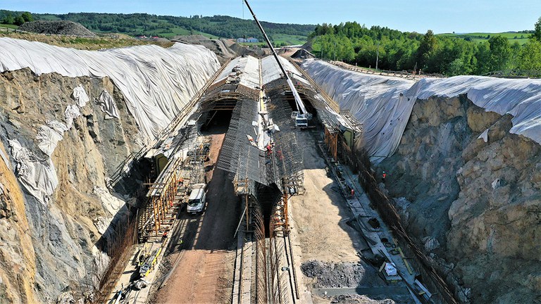 Nuevo túnel a cielo abierto con ULMA