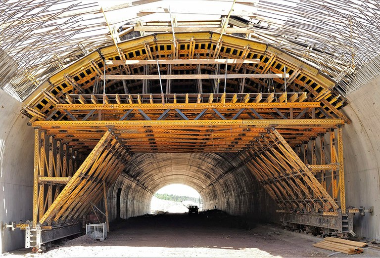 Nuevo túnel a cielo abierto con ULMA