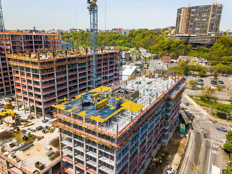 Productividad y seguridad en la edificación de 800 Harbor Boulevard de Nueva Jersey