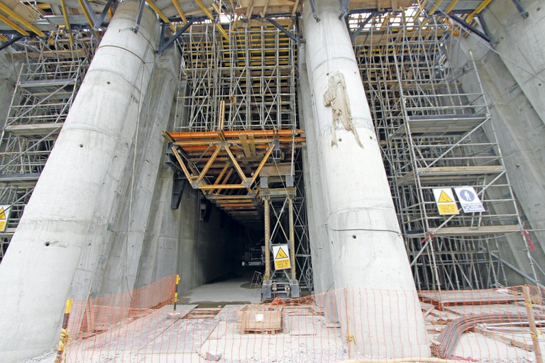 Central Hidroeléctrica, Cerro del Águila