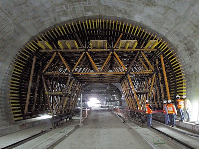 Solución estandar MK en el Túnel Santa Rosa II, Lima, Perú