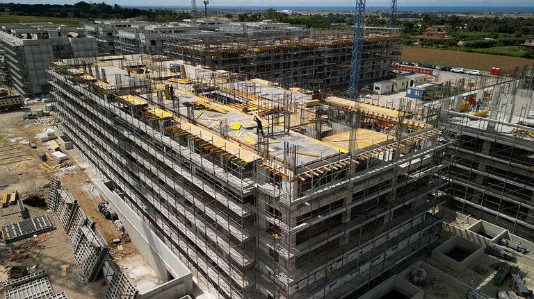 Tecnología constructiva aplicada a grandes complejos residenciales