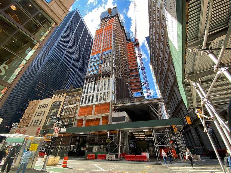 La torre 185 Broadway despunta en el distrito financiero de Nueva York