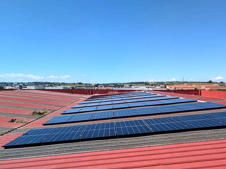 ULMA promueve la generación propia de electricidad de origen renovable en sus instalaciones